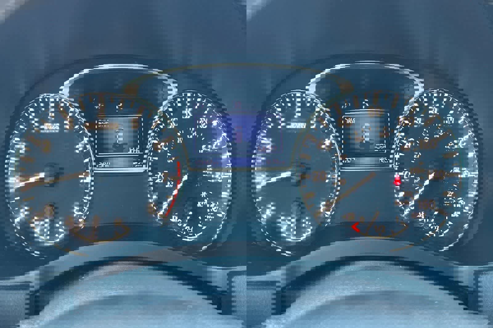 Used 2017 Nissan Pathfinder SV image 32