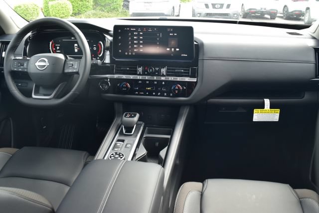 New 2026 Nissan Pathfinder SL w/ SL Premium Package AWD/4WD image 34