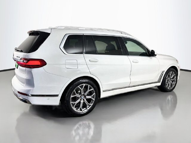 Used 2021 BMW X7 xDrive40i w/ Premium Package AWD/4WD image 10