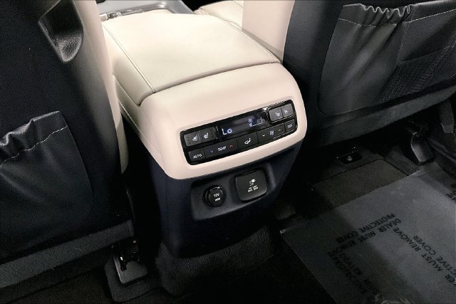 Used 2023 Hyundai Palisade Calligraphy w/ Cargo Package FWD image 34