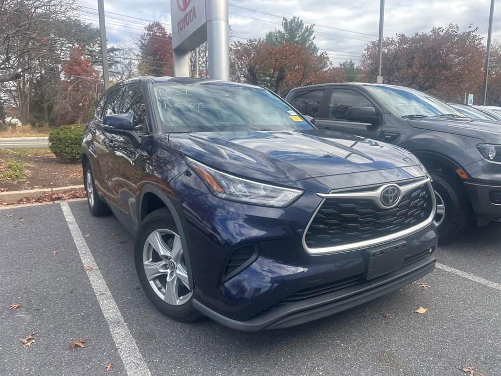 Used 2020 Toyota Highlander L image 3