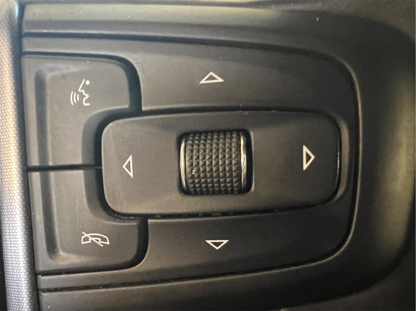 Used 2019 GMC Sierra 1500 SLT image 24