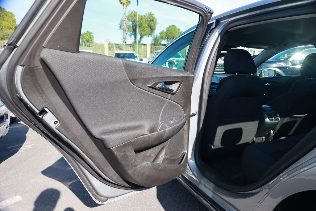Used 2023 Chevrolet Malibu LT FWD image 33