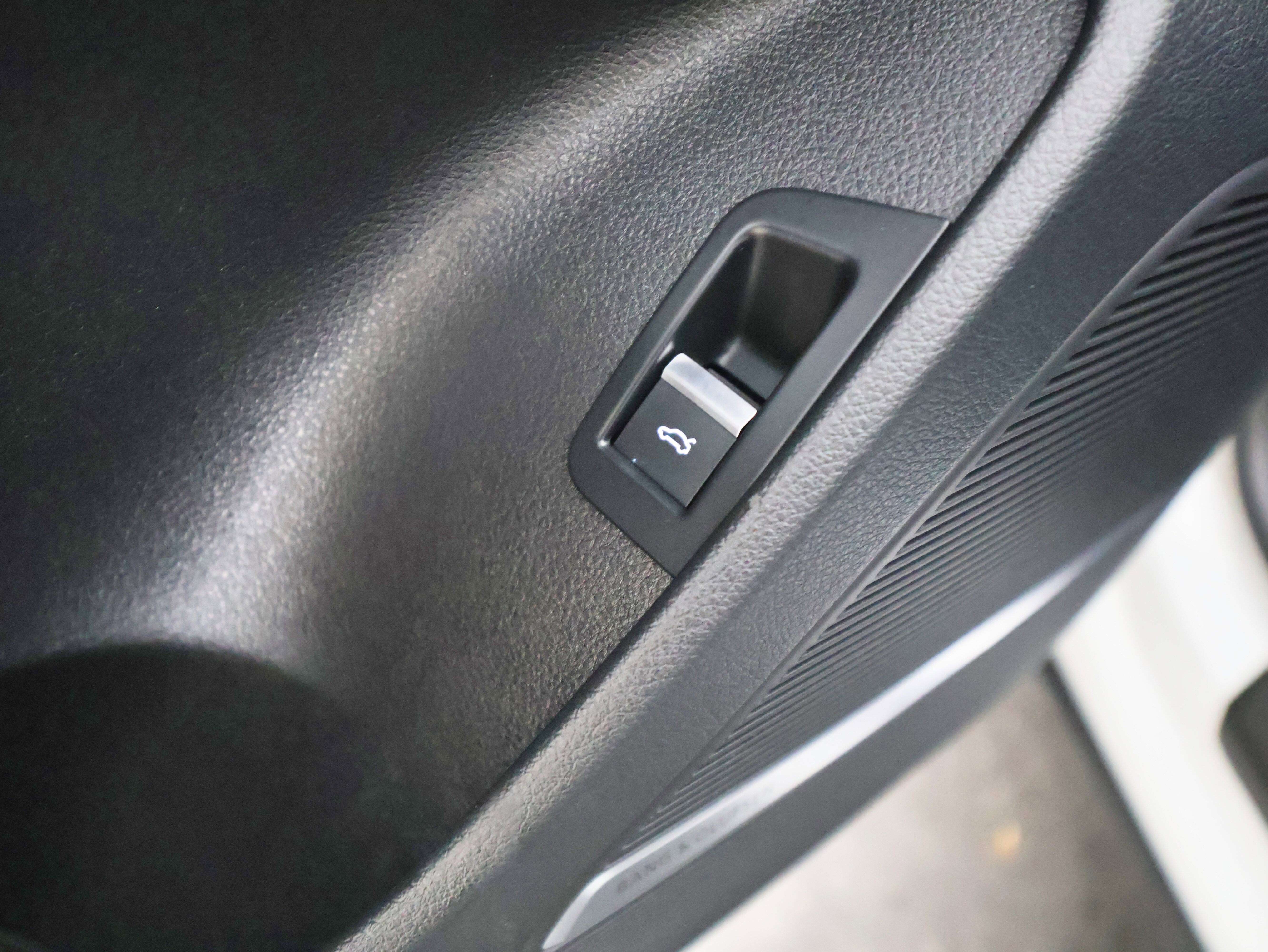 Used 2019 Audi Q8 Premium Plus w/ Premium Plus image 22