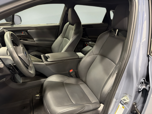 Used 2023 Subaru Solterra AWD image 12