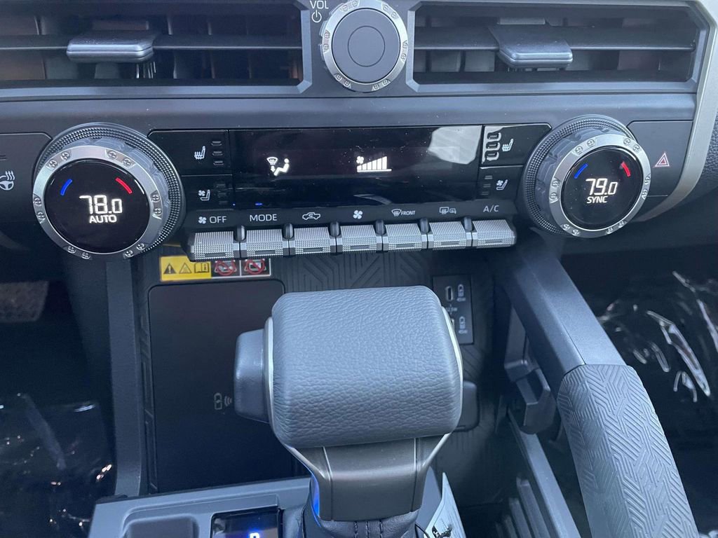 New 2026 Toyota Tacoma Limited AWD/4WD image 41