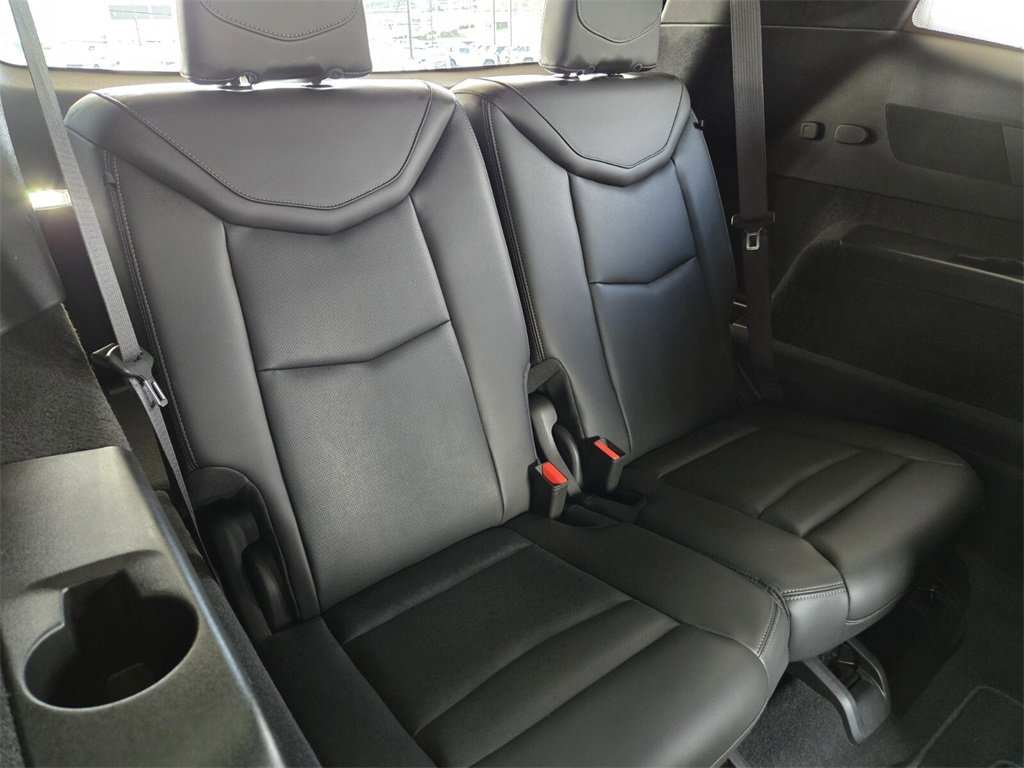 Used 2025 Cadillac XT6 Premium Luxury image 22
