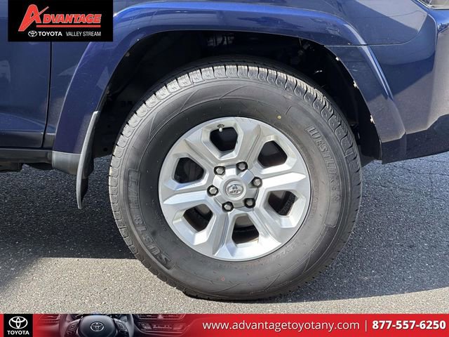 Used 2017 Toyota 4Runner SR5 Premium AWD/4WD image 11