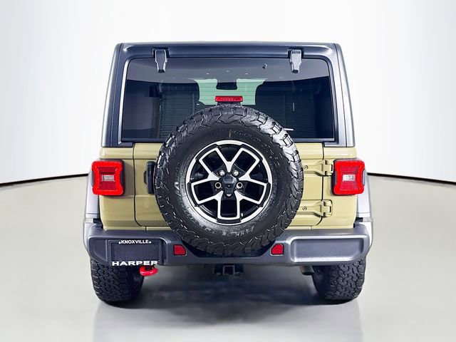 Used 2025 Jeep Wrangler Unlimited Rubicon AWD/4WD image 8