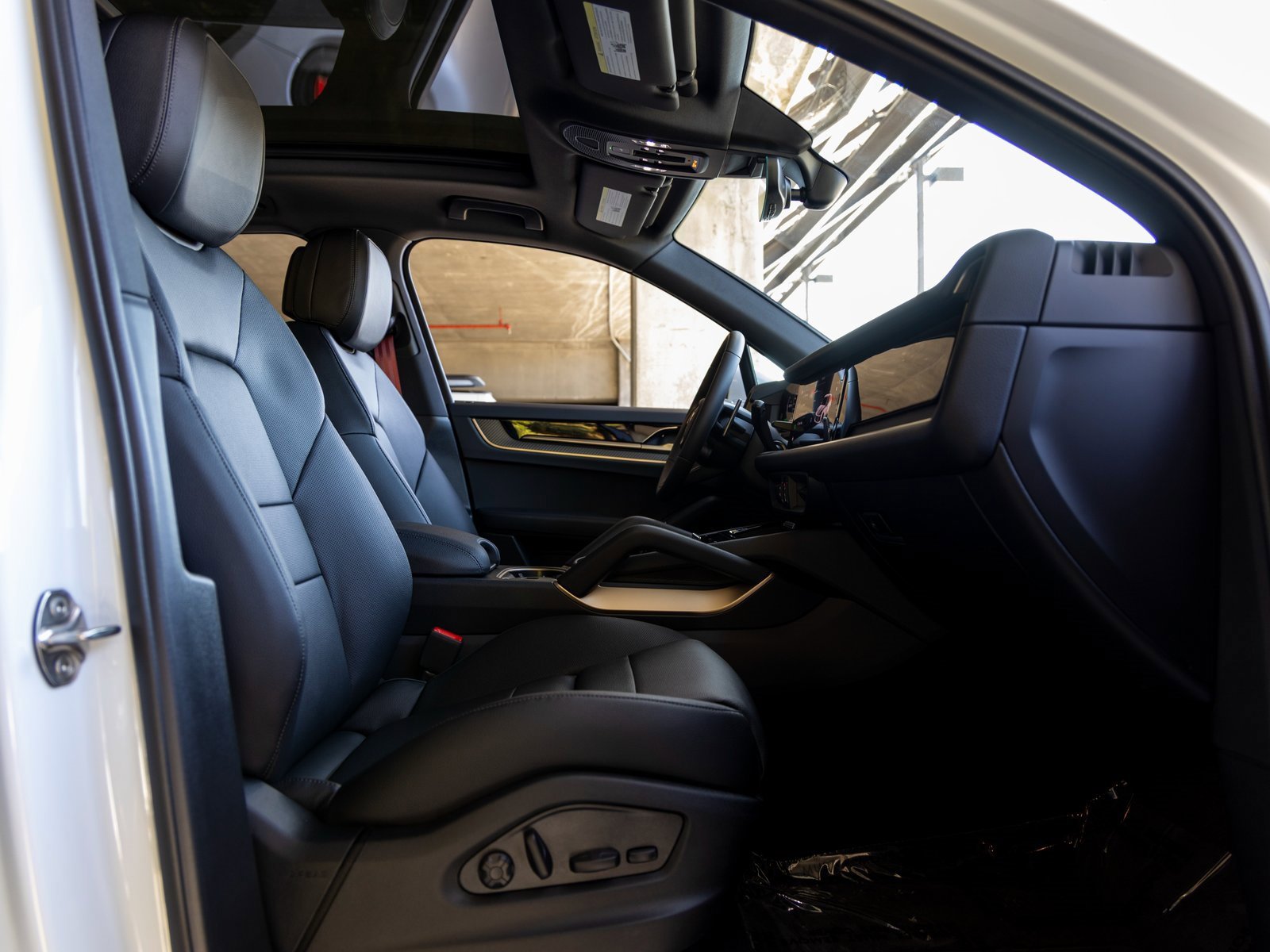 New 2025 Porsche Cayenne S image 49