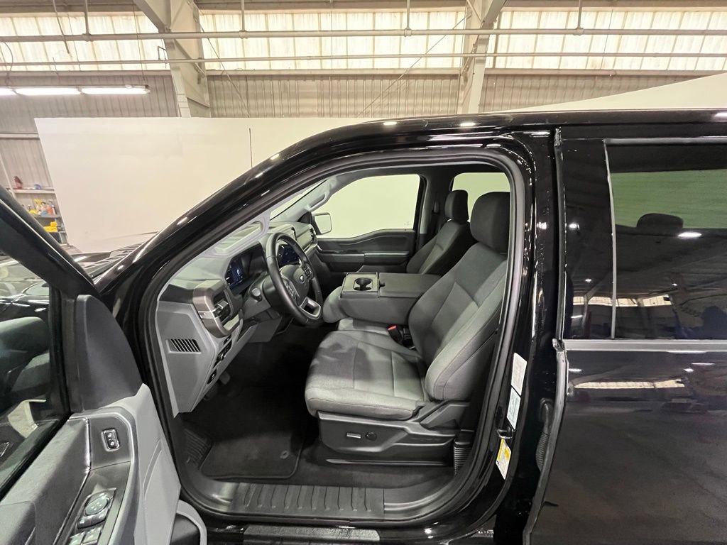 Used 2025 Ford F150 XLT w/ Equipment Group 301A Standard image 15