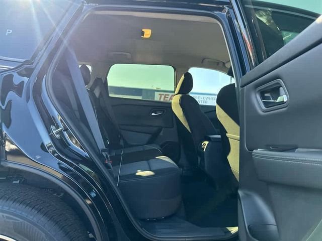 New 2026 Nissan Rogue SV image 24