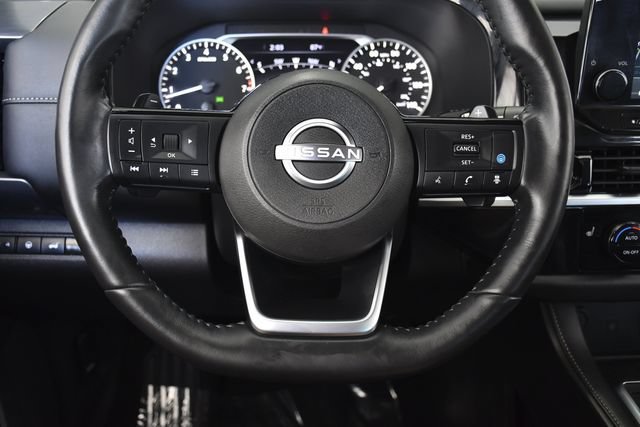 Used 2024 Nissan Pathfinder SL AWD/4WD image 7