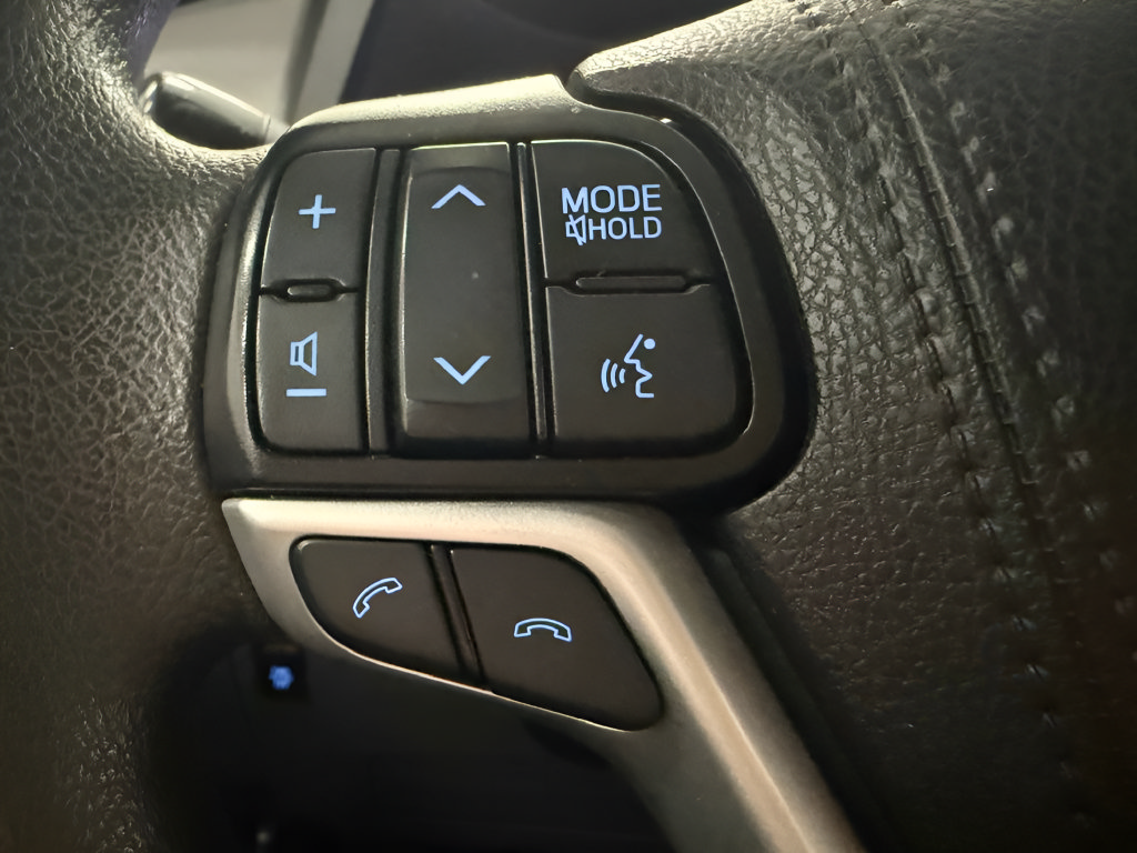 Used 2020 Toyota Sienna LE FWD image 20
