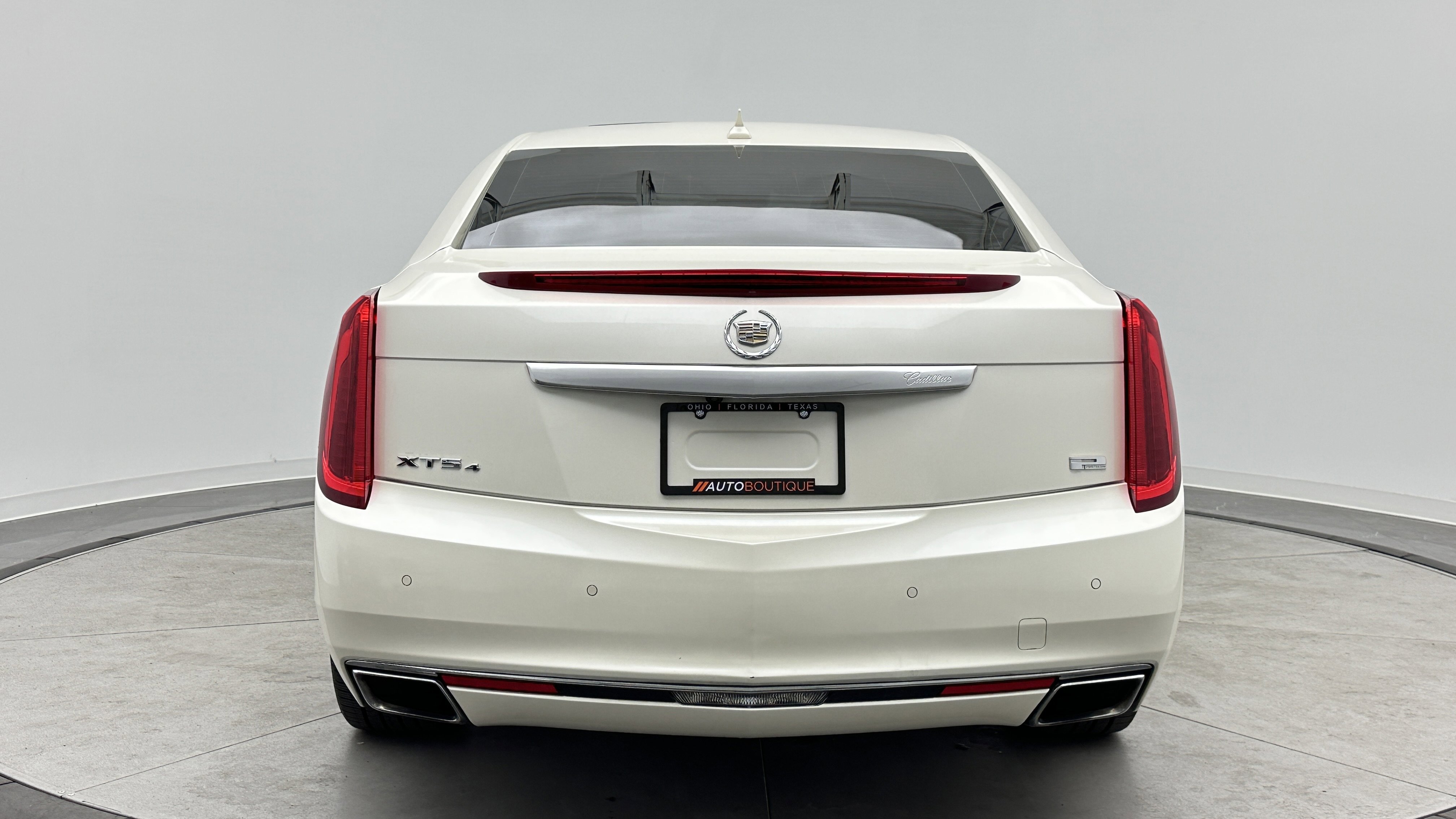 Used 2013 Cadillac XTS Platinum AWD/4WD image 7