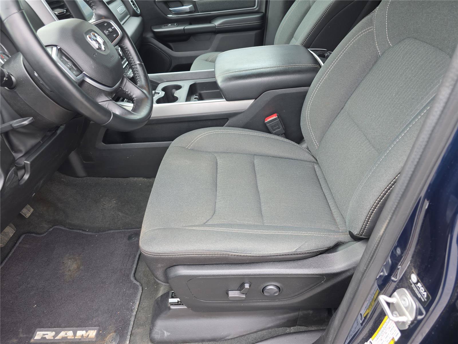Used 2022 RAM 1500 Big Horn AWD/4WD image 21