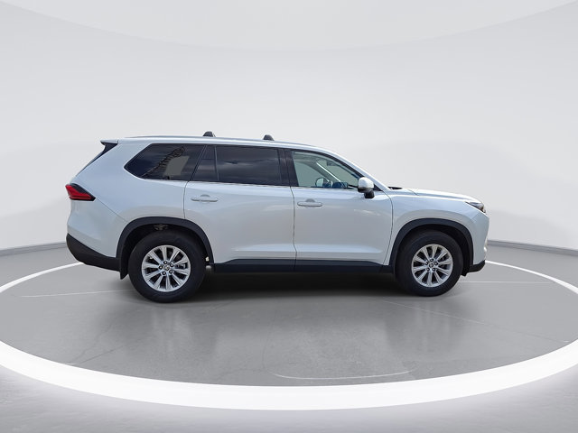 Used 2024 Toyota Grand Highlander XLE AWD/4WD image 10