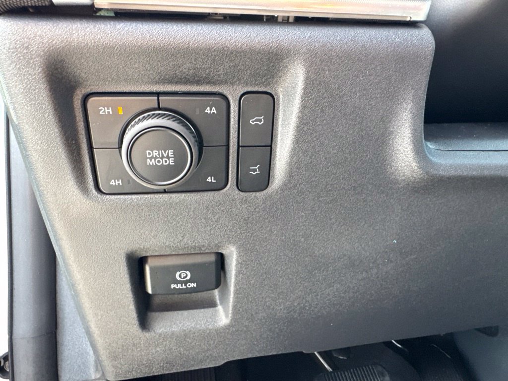 Used 2025 Ford Expedition Max Platinum AWD/4WD image 32