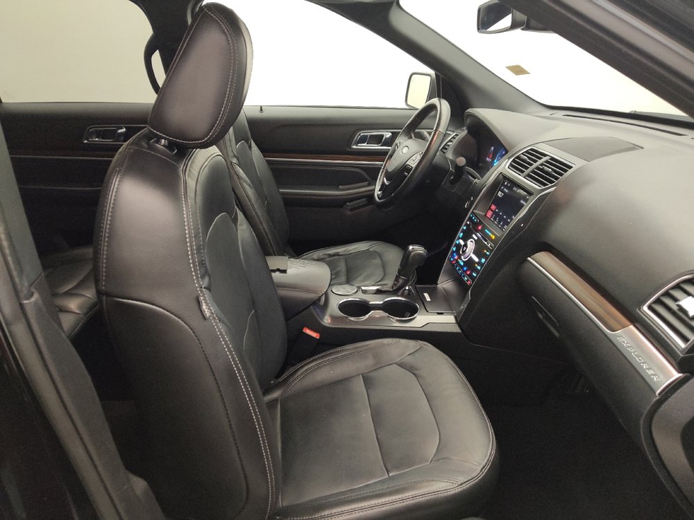 Used 2018 Ford Explorer Limited w/ Equipment Group 301A FWD image 21