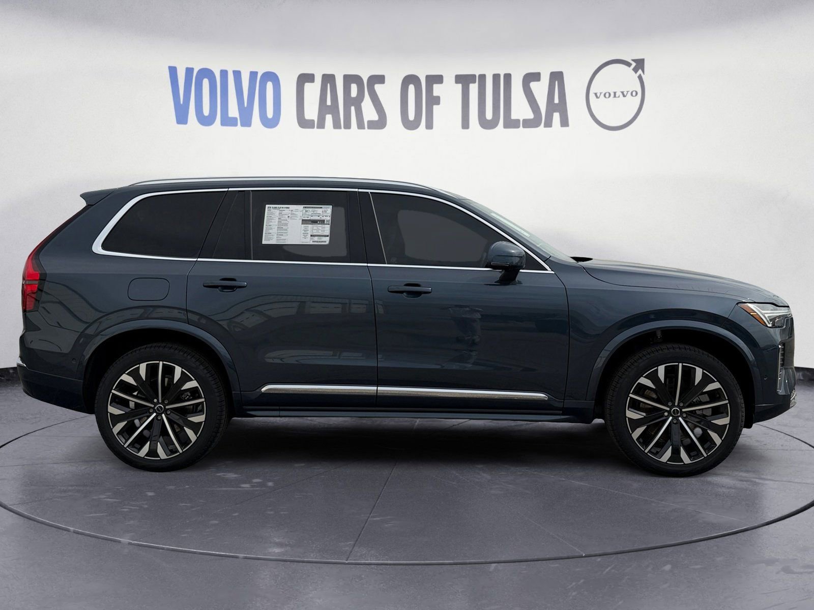 New 2026 Volvo XC90 T8 Plus w/ Protection Package Premier AWD/4WD image 6
