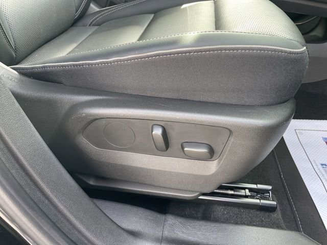 Used 2023 Buick Envision Essence image 15