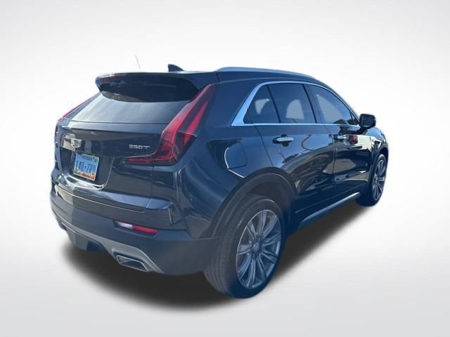 Used 2022 Cadillac XT4 Premium Luxury w/ Technology Package image 5