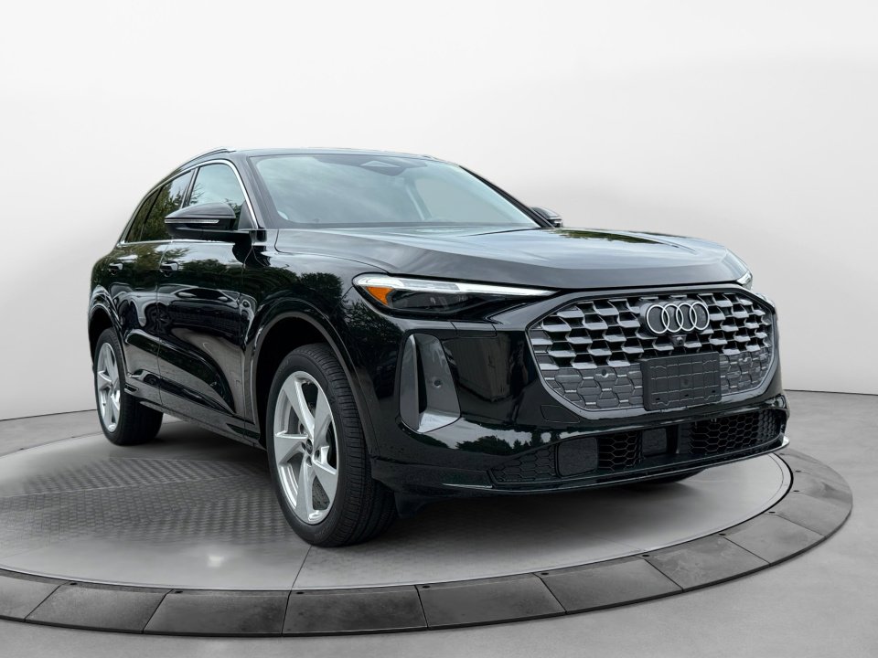 New 2025 Audi Q5 Premium Plus image 1