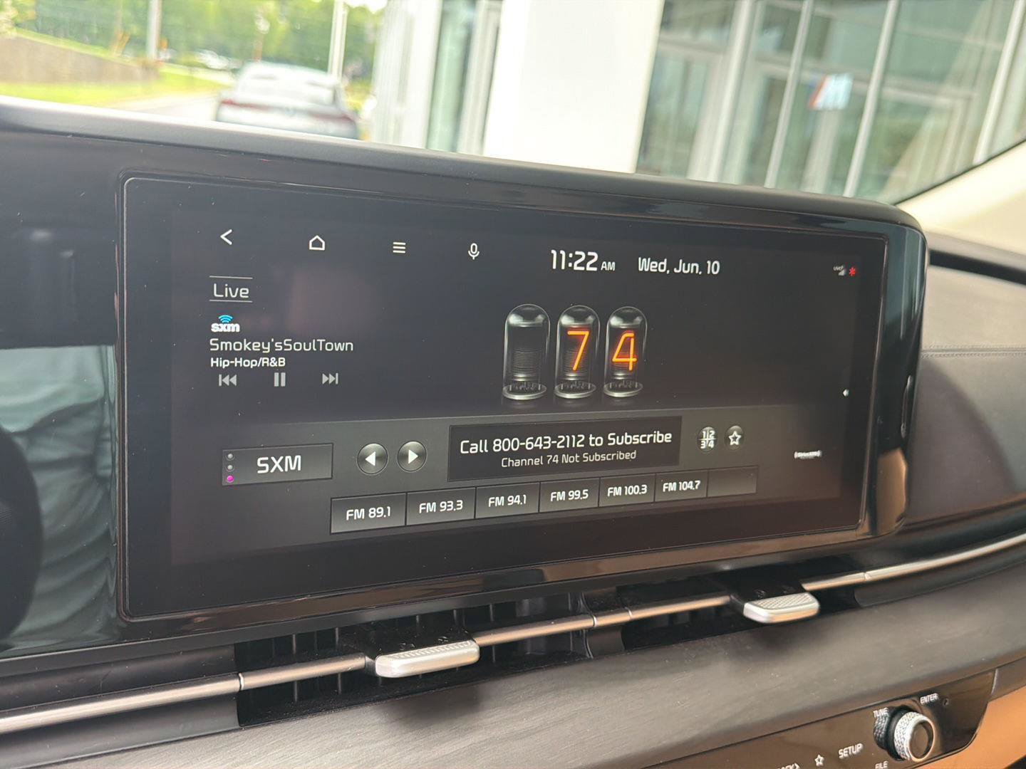 Used 2022 Kia Carnival EX FWD image 23