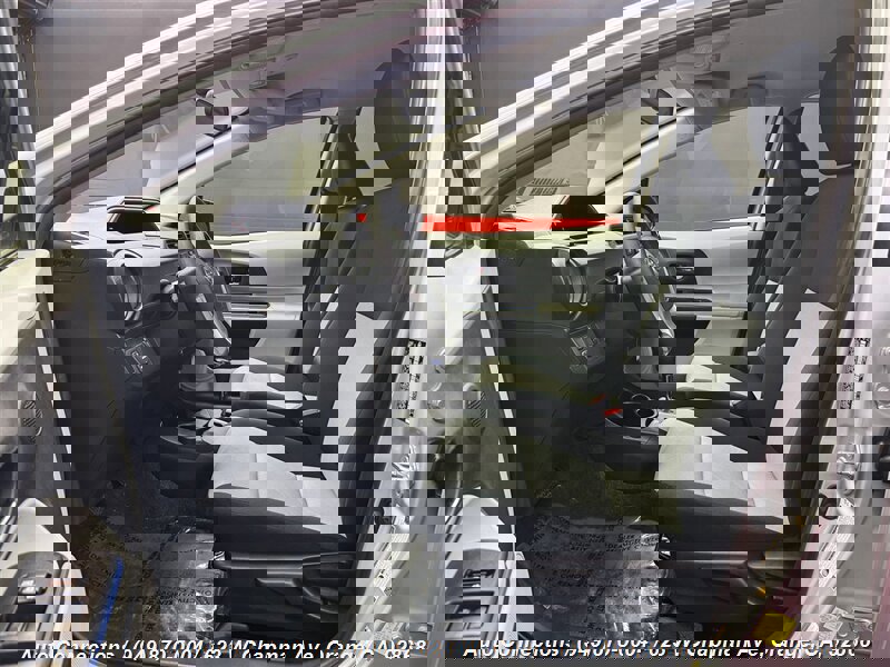 Used 2013 Toyota Prius C Two image 6