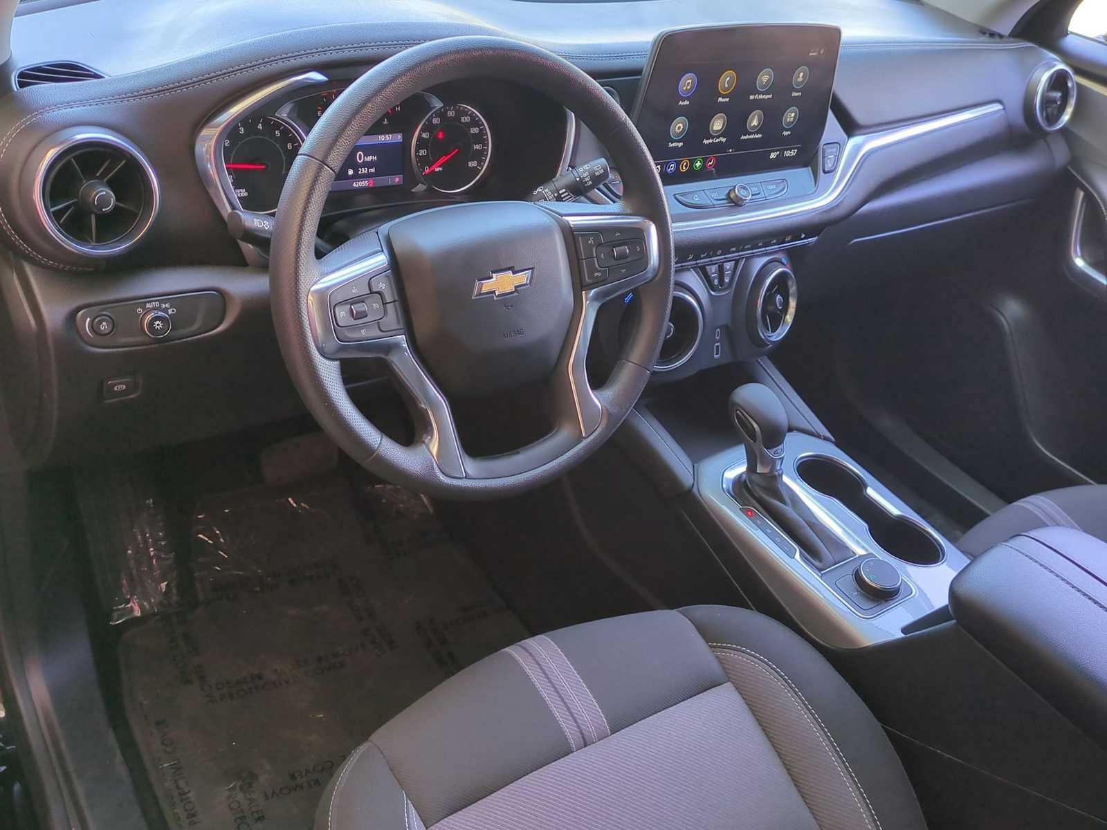 Used 2025 Chevrolet Blazer LT FWD image 12