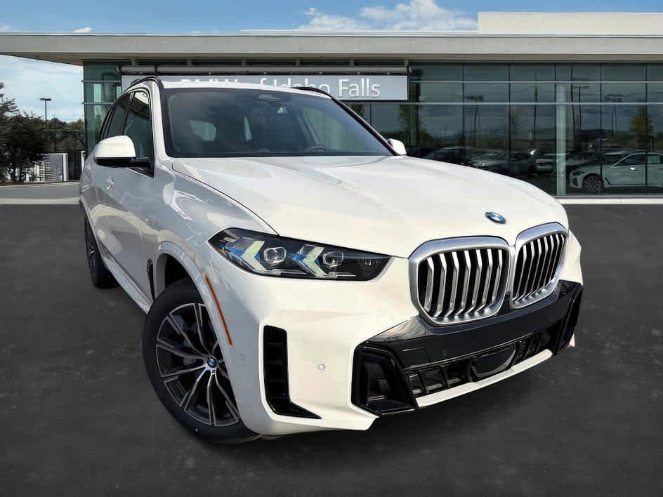 New 2026 BMW X5 xDrive40i w/ M Sport Package AWD/4WD image 1