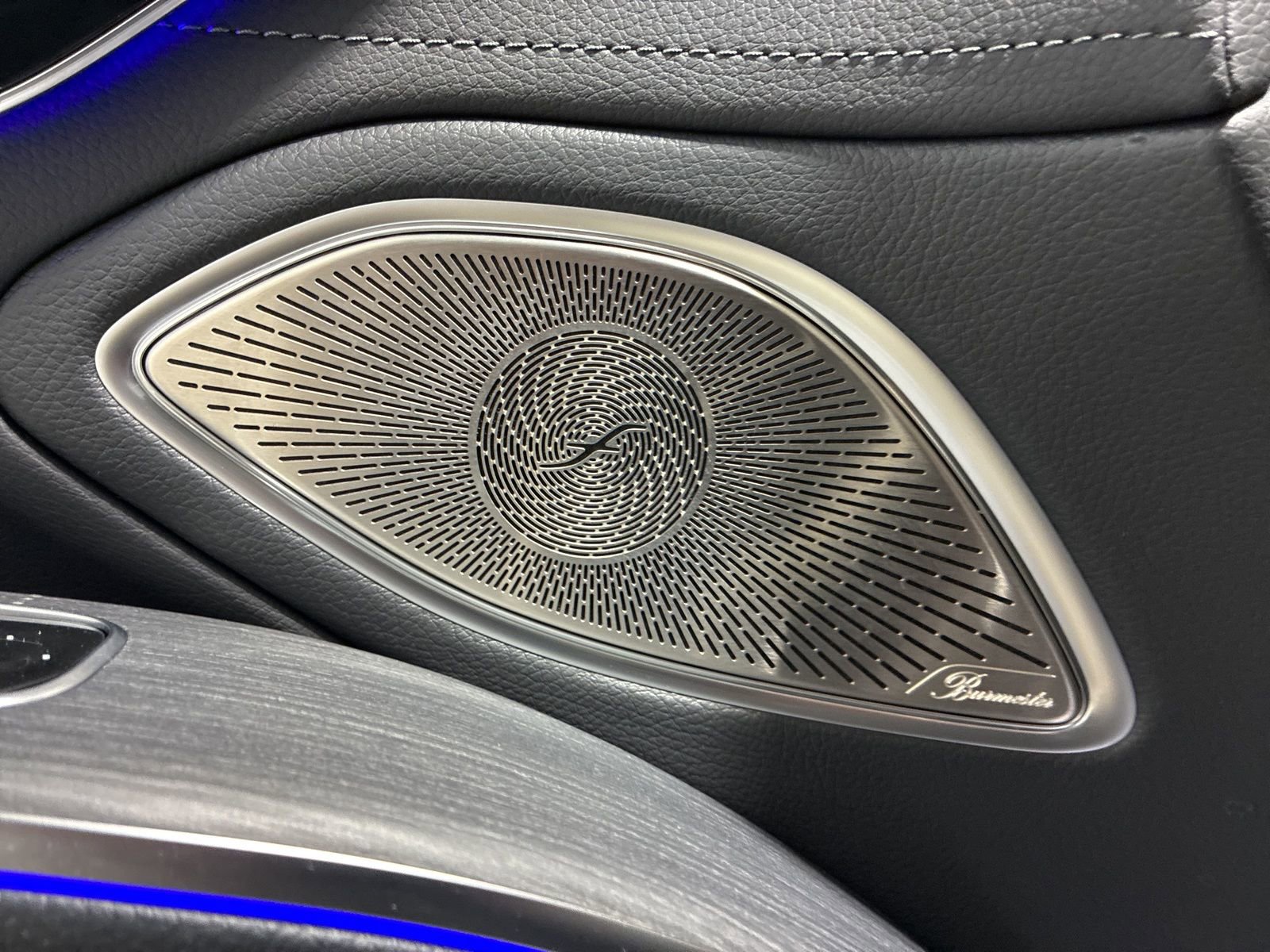 Used 2023 Mercedes-Benz EQS 580 4MATIC Sedan w/ Exclusive Trim Package image 14