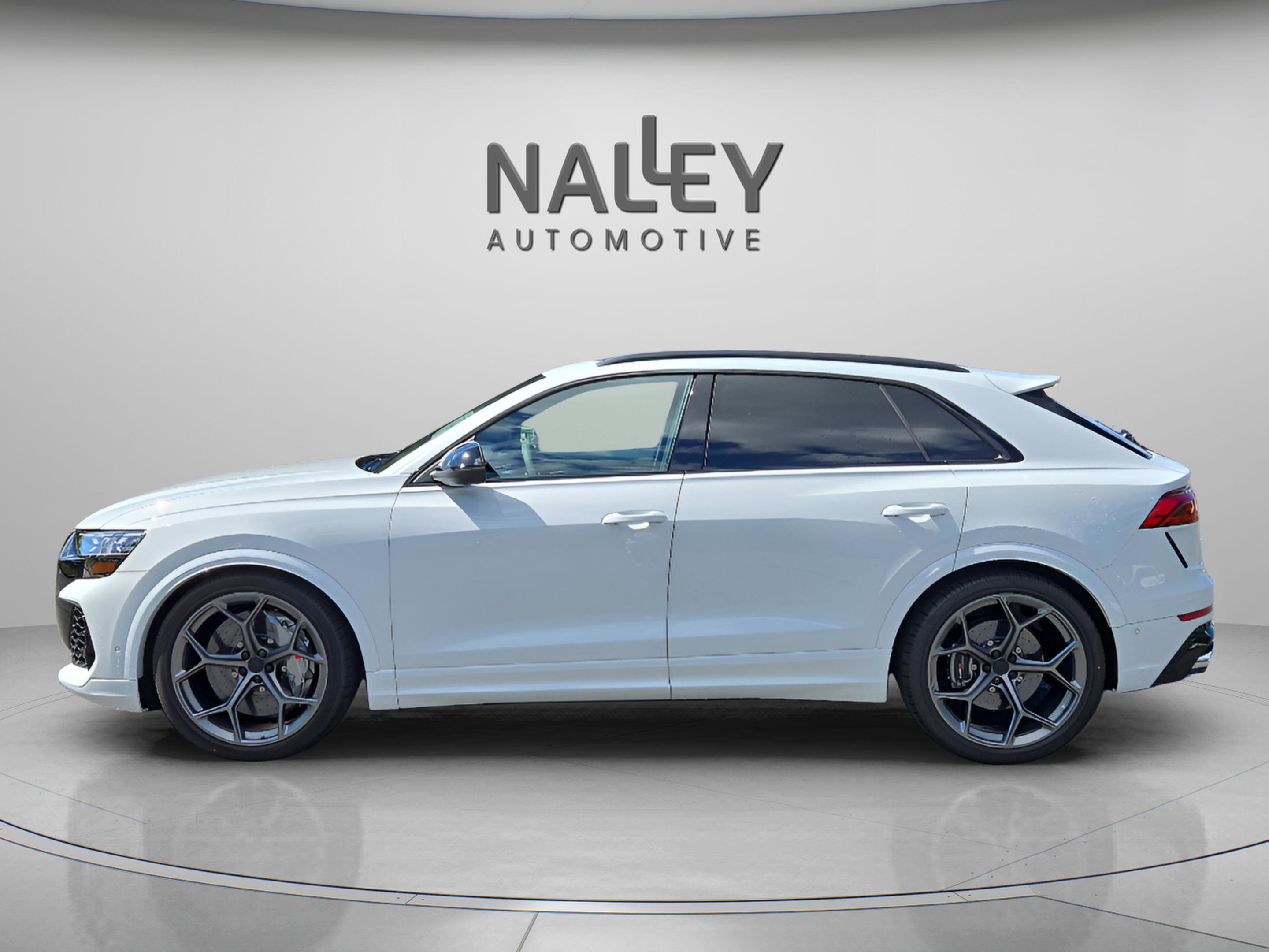 New 2026 Audi RS Q8 performance image 3