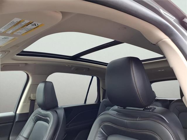 Used 2022 Lincoln Aviator Grand Touring w/ Equipment Group 301A image 19