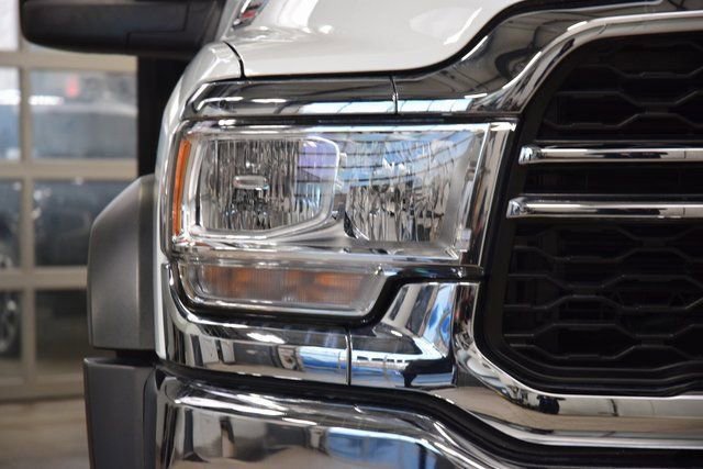 Used 2024 RAM 5500 Tradesman w/ Chrome Appearance Group image 6