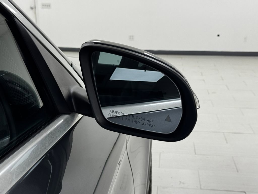 Used 2018 Mercedes-Benz GLC 300 GLC 300 image 32