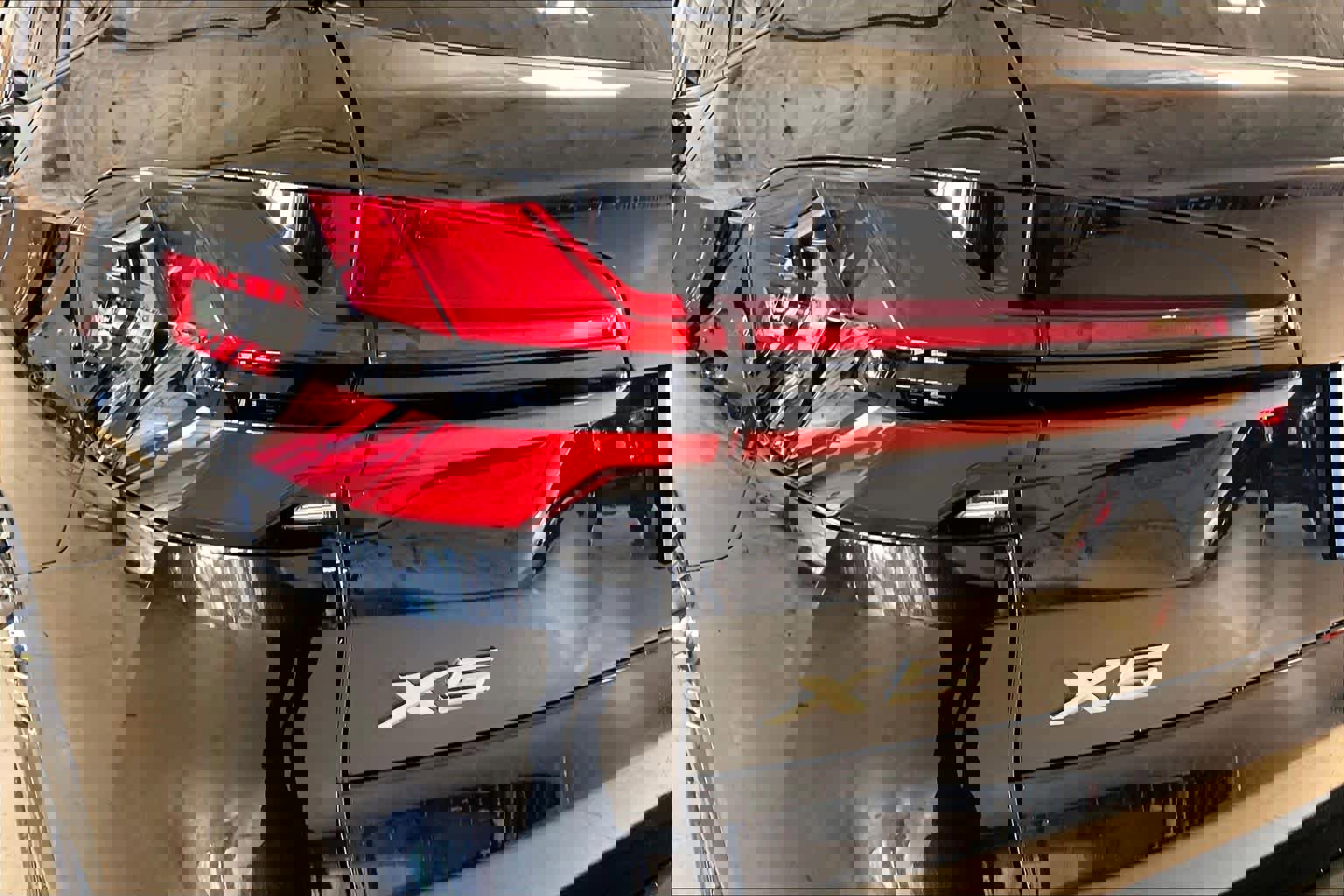 New 2026 BMW X5 xDrive40i w/ M Sport Package image 14