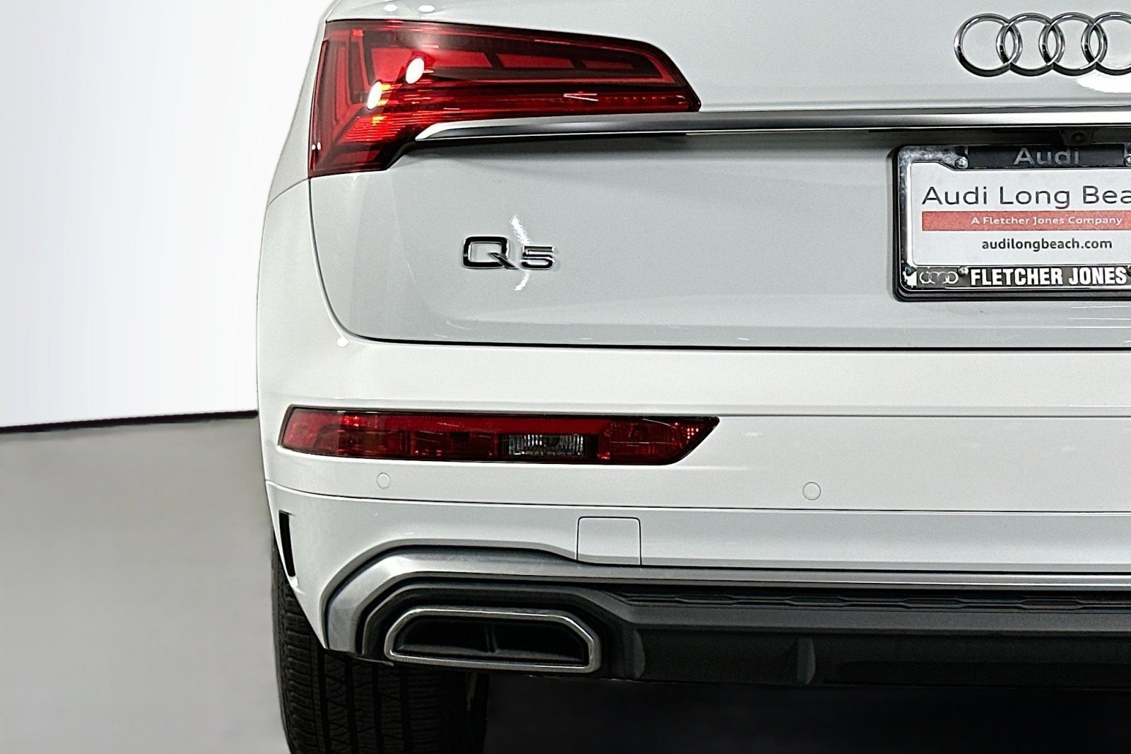 Used 2023 Audi Q5 2.0T Premium w/ Convenience Package image 17