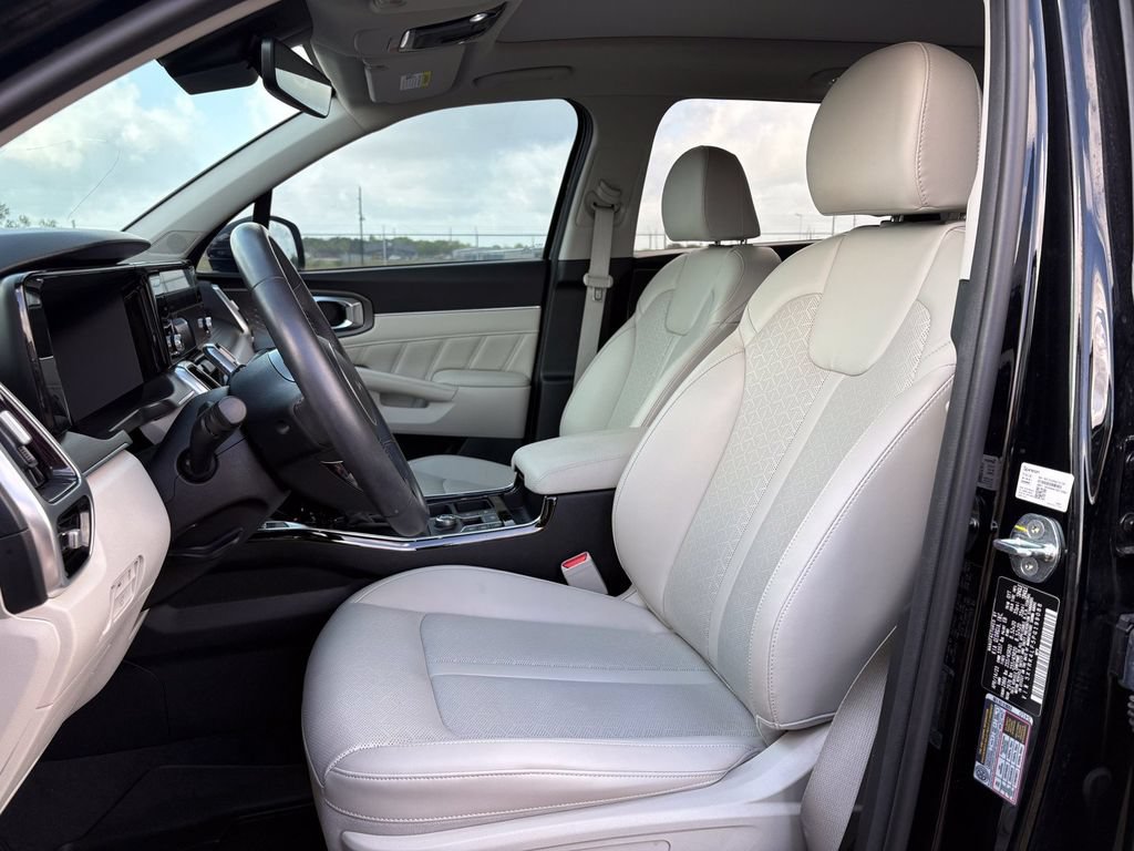 Certified 2023 Kia Sorento SX FWD image 10