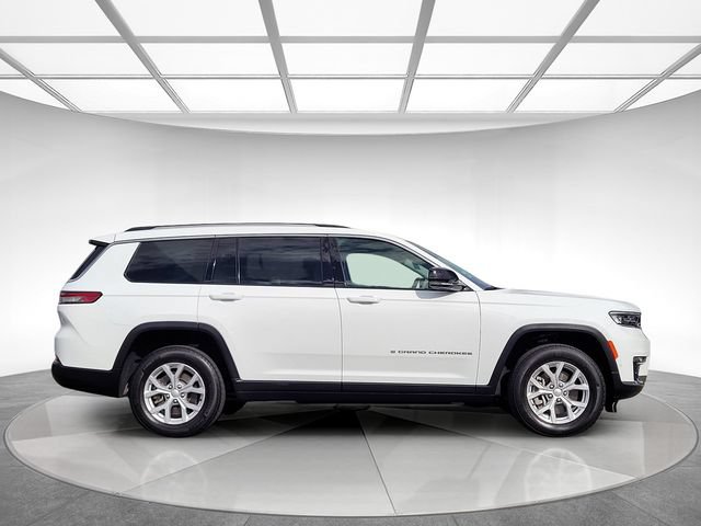 Used 2023 Jeep Grand Cherokee L Limited w/ Luxury Tech Group II AWD/4WD image 3