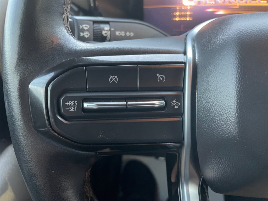 Certified 2023 Chevrolet Colorado ZR2 w/ ZR2 Convenience Package III AWD/4WD image 39