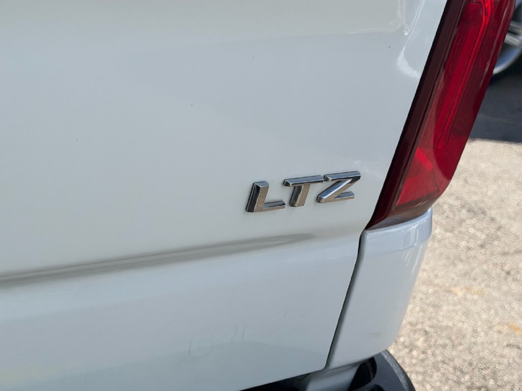 Used 2023 Chevrolet Silverado 1500 LTZ RWD image 16
