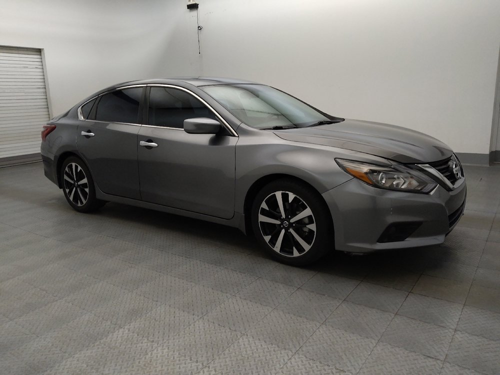 Used 2018 Nissan Altima 2.5 SR FWD image 11