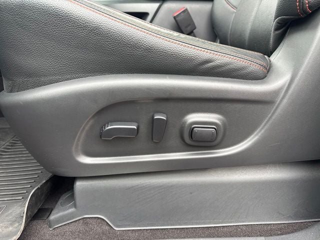 Used 2023 Nissan Titan PRO-4X w/ Pro-4x Convenience Package AWD/4WD image 25