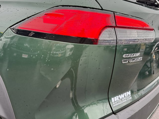 Used 2023 Toyota Corolla Cross XLE w/ Convenience Package image 18