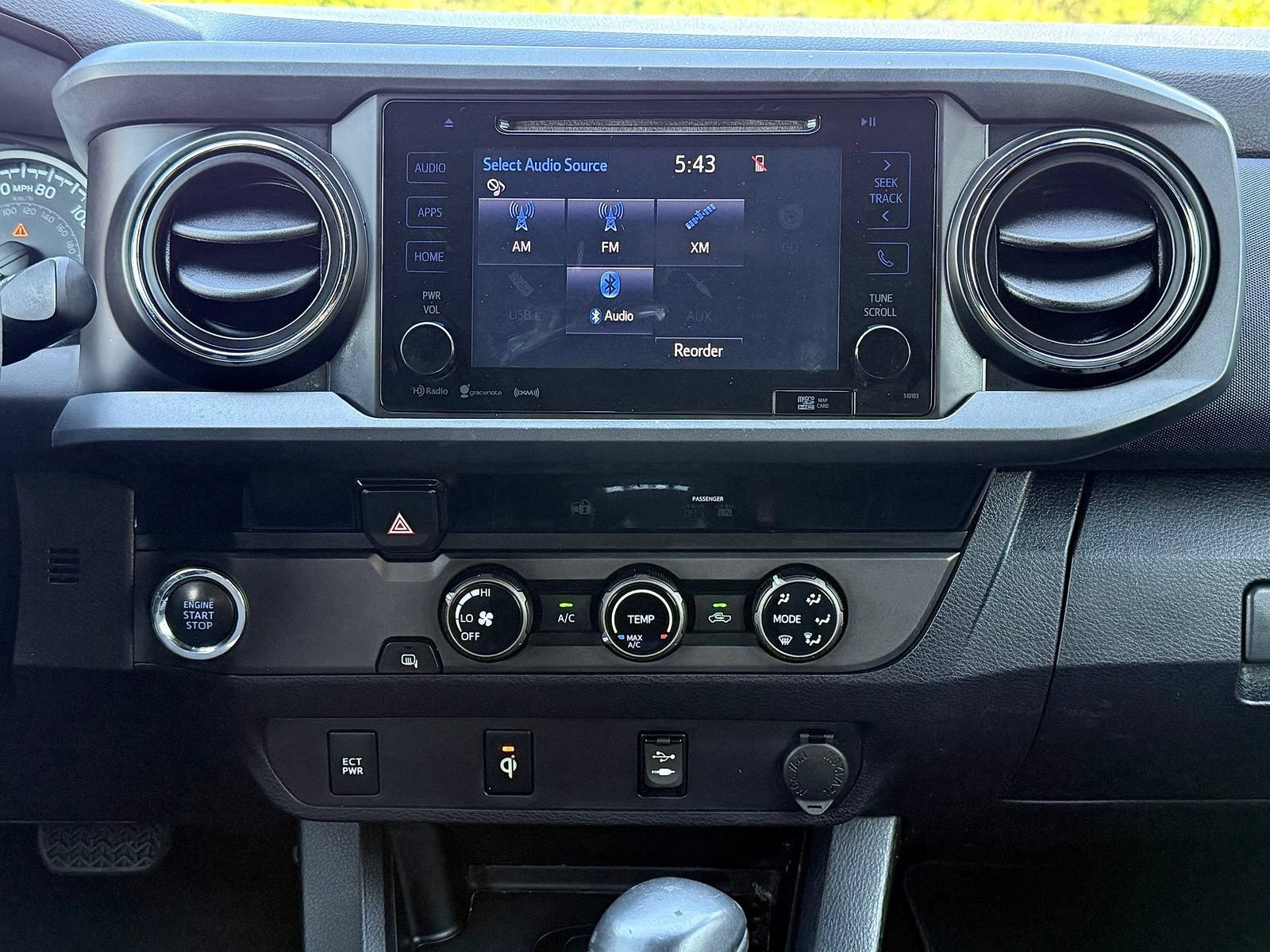 Used 2017 Toyota Tacoma TRD Sport w/ Tow Package RWD image 27