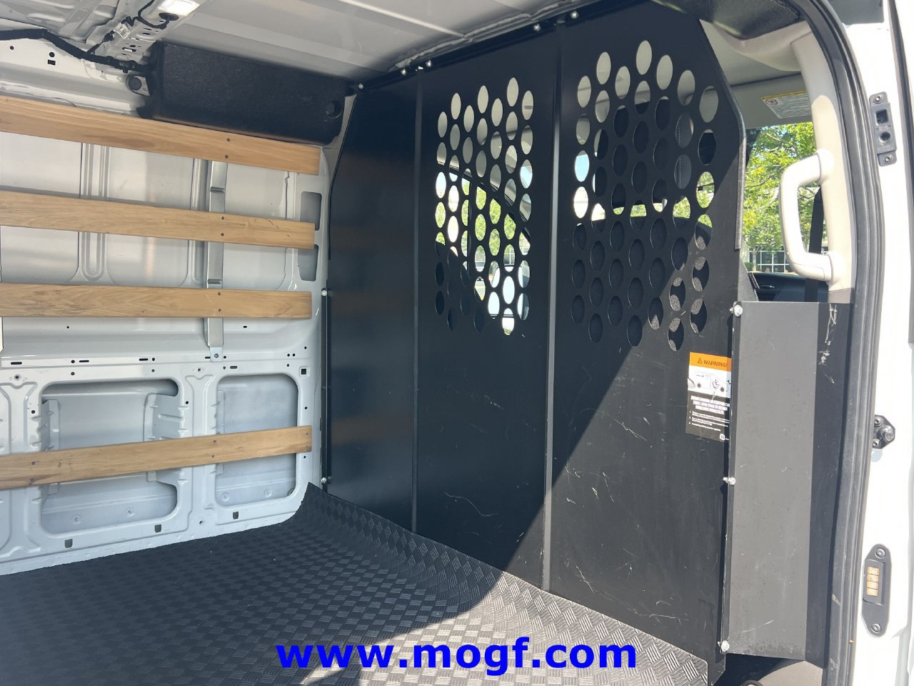 Used 2025 Ford Transit 250 Low Roof w/ Exterior Upgrade Package RWD image 22