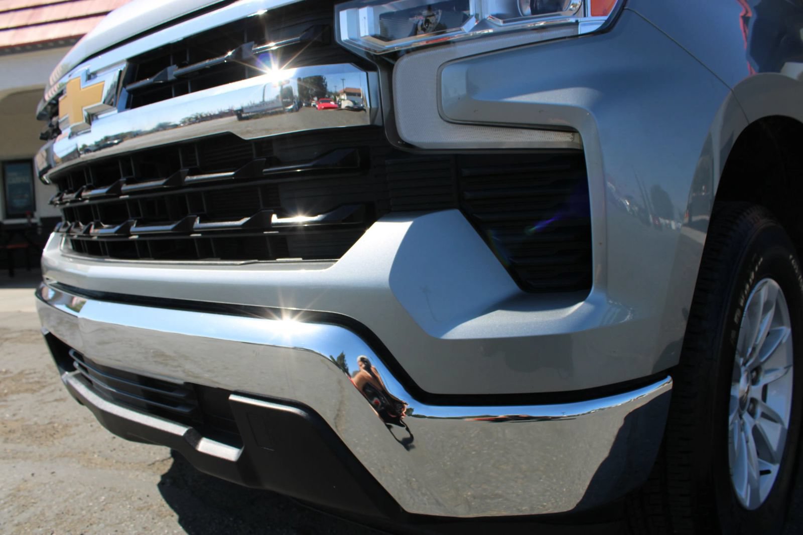Used 2025 Chevrolet Silverado 1500 LT RWD image 35