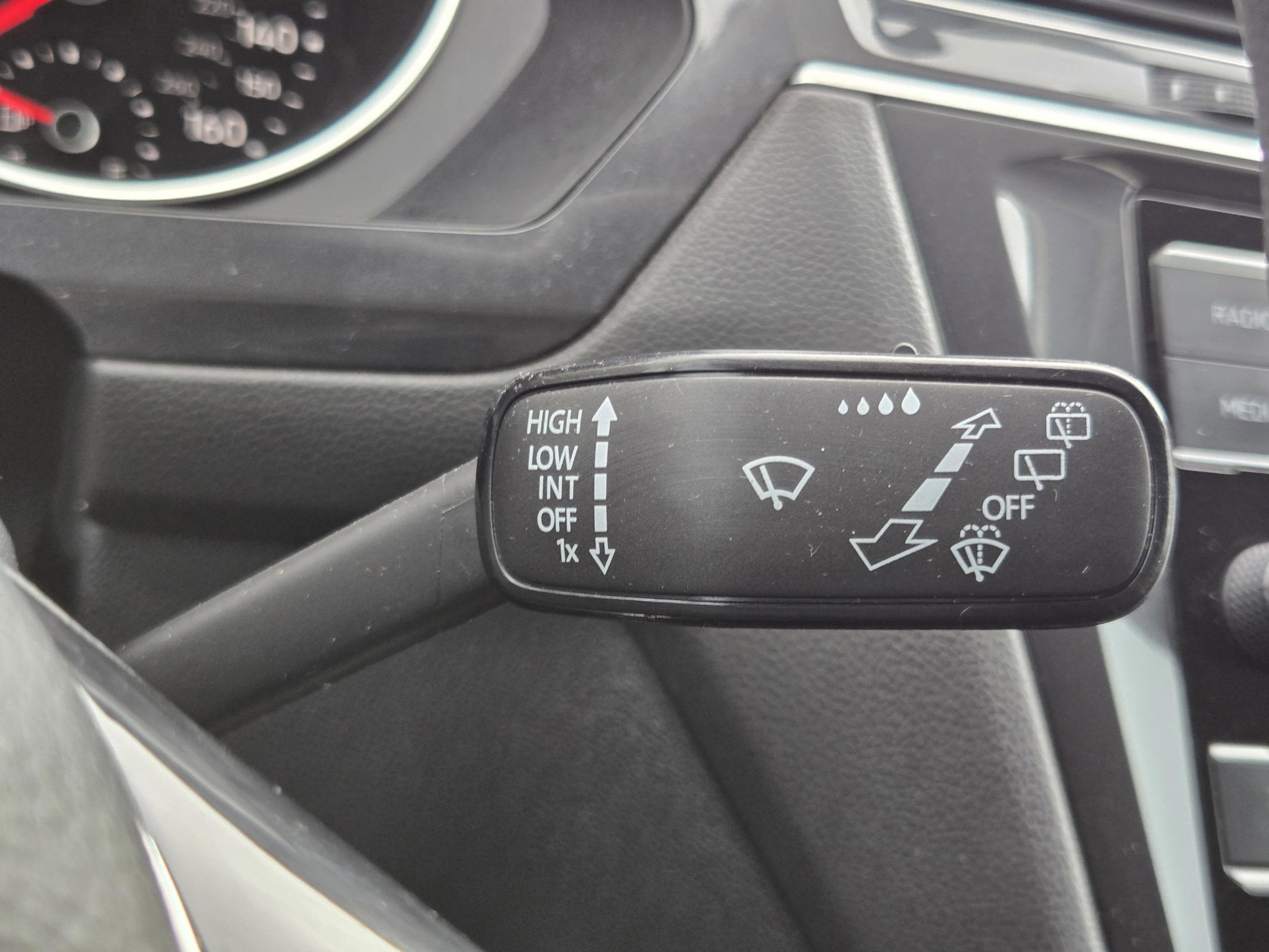 Used 2021 Volkswagen Tiguan S FWD image 17
