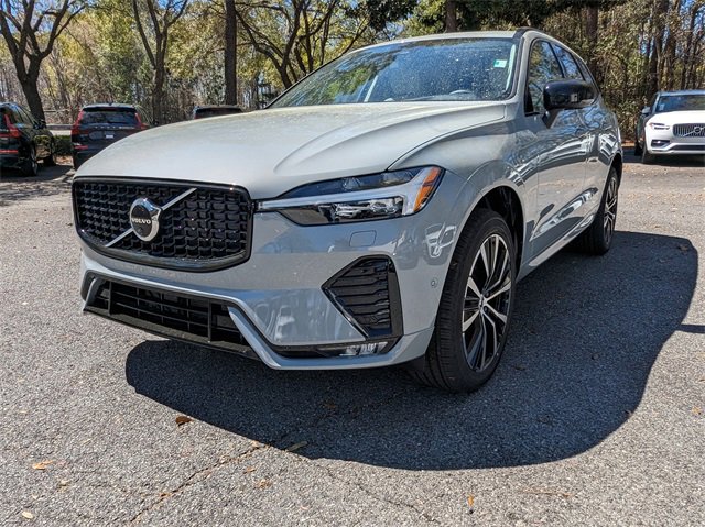 New 2025 Volvo XC60 B5 Plus w/ Climate Package image 8